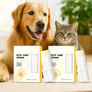 20250623_1550_Haustierpflege_mit_Hund_und_Katze_remix_01jyegs1xne1k9tv8brd314xt8.png Nourishing and protective ointment stick for paws and nose